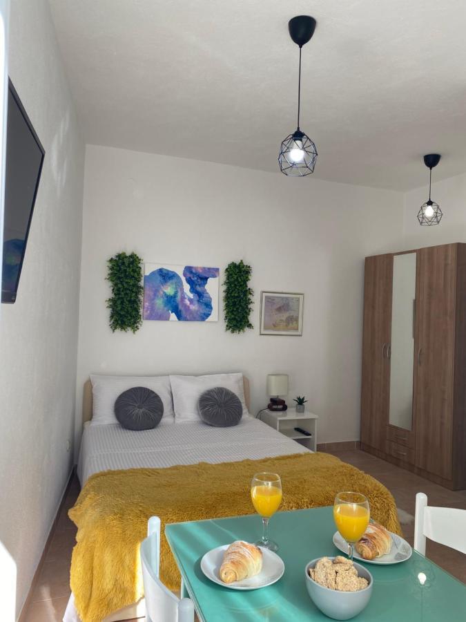 טרוגיר Apartment Sara מראה חיצוני תמונה