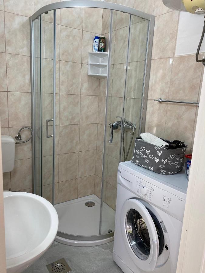 טרוגיר Apartment Sara מראה חיצוני תמונה
